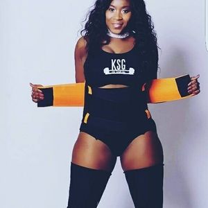 Meet your Posher, Latasha